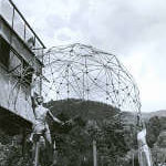 1949 Summer Institute, assemblage d'un dôme formé de trente et un grands cercles et d'un cable.